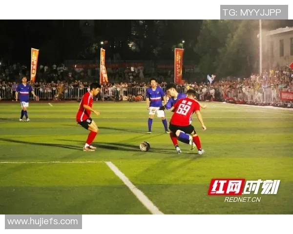 四川安纳普尔那与海南的精彩对决展现足球魅力与激情碰撞 四川安纳普尔那与海南的精彩对决展现足球魅力与激情碰撞